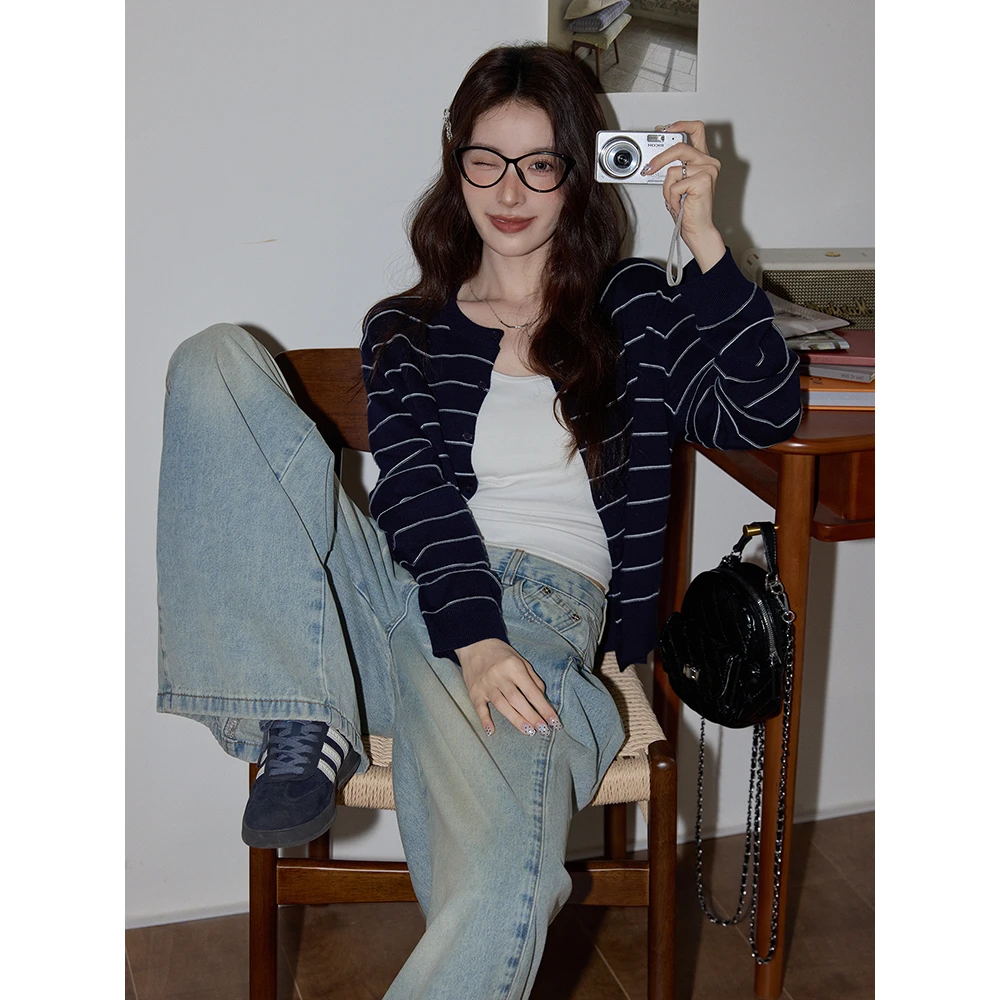 韩系藏青色复古条纹针织开衫女秋季休闲外搭显瘦长袖百搭外套上衣