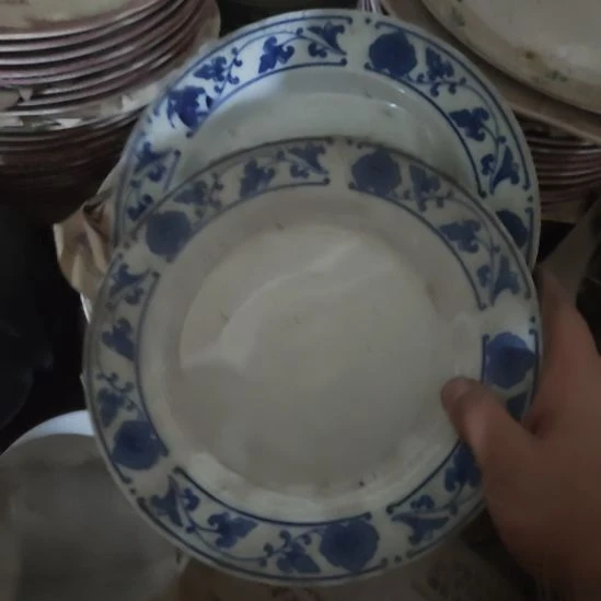 茶盏陶瓷盘子碗啥都有