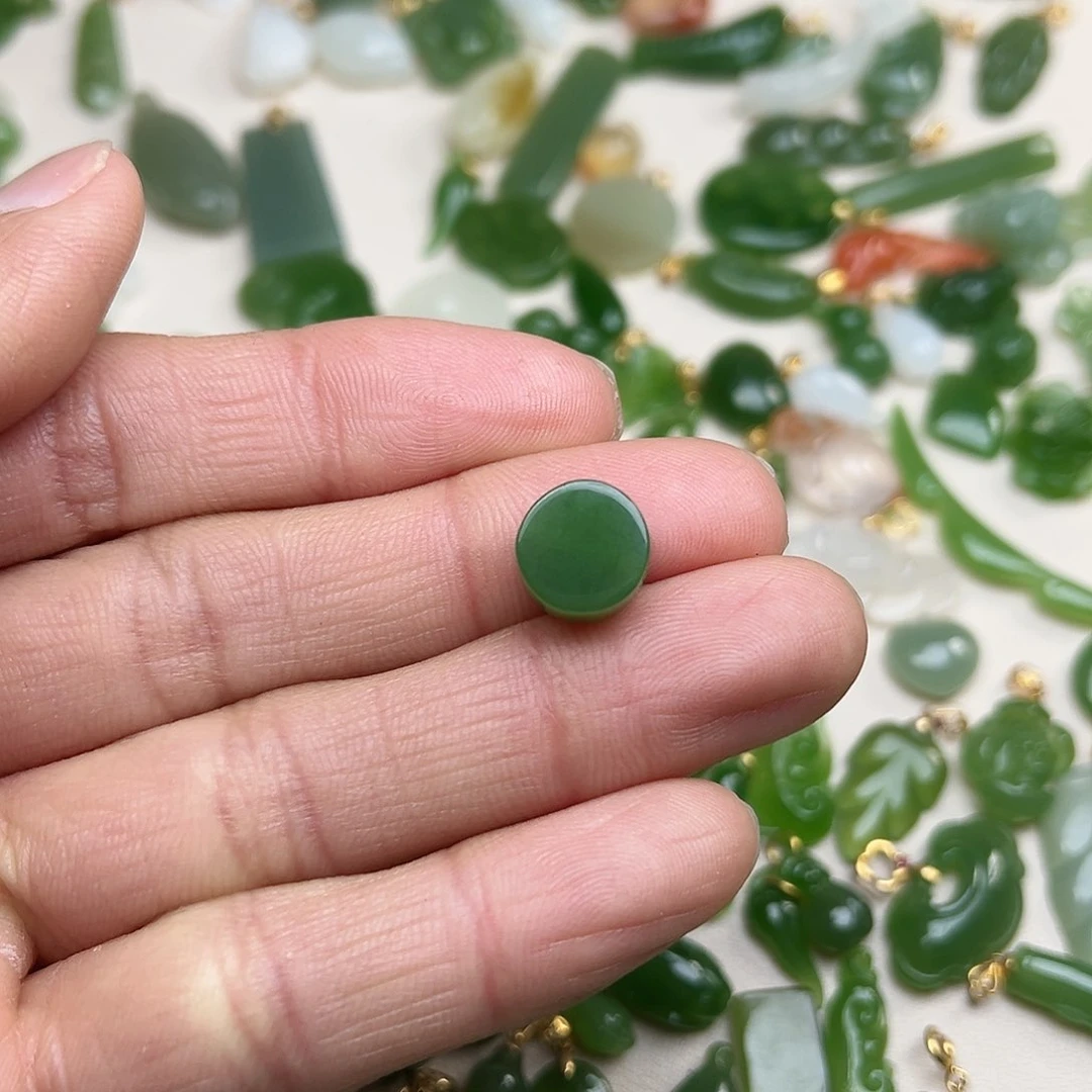 和田玉（碧玉）玉坠未镶嵌可****宝