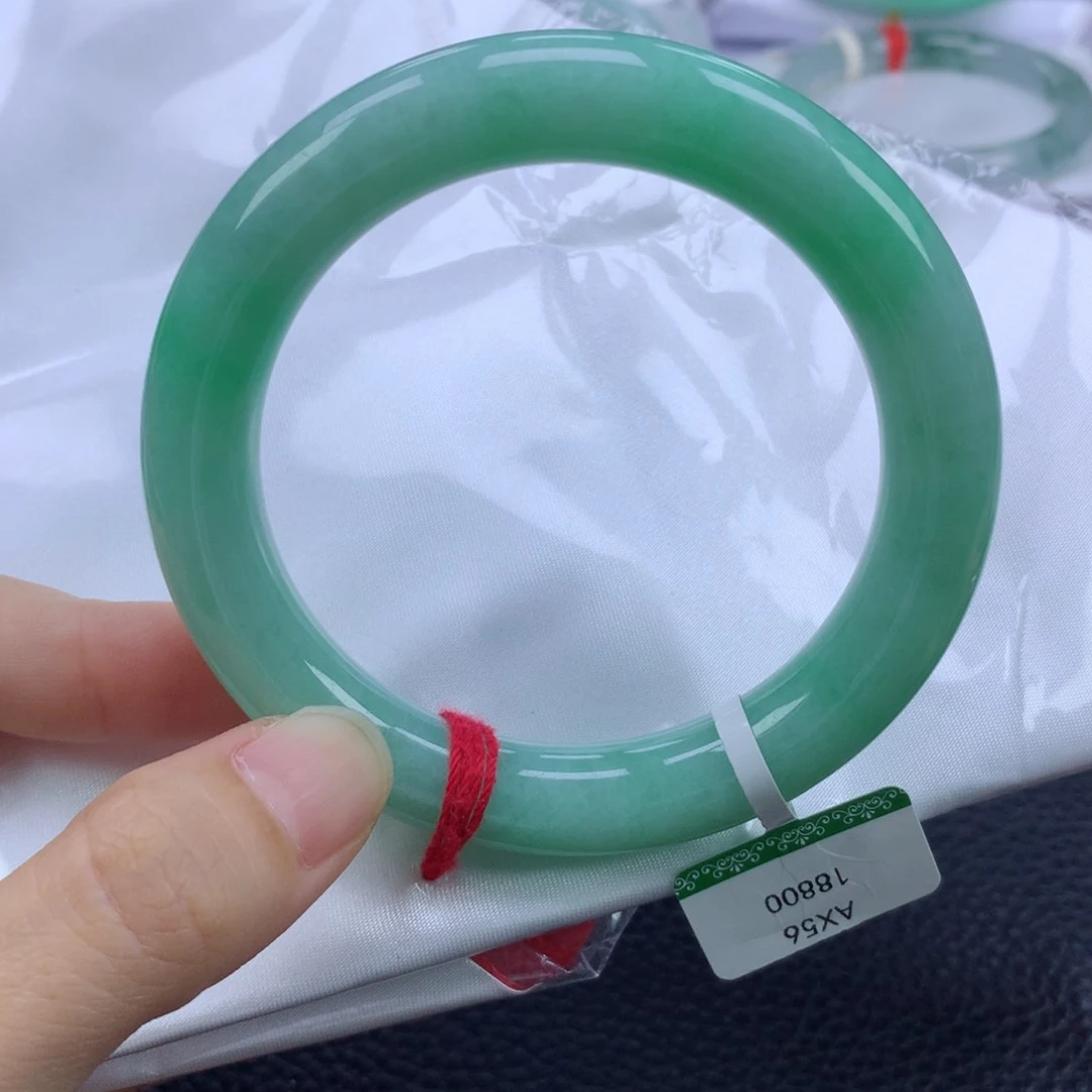 翡翠手镯未镶嵌缅甸天然翡翠A货56.6圆