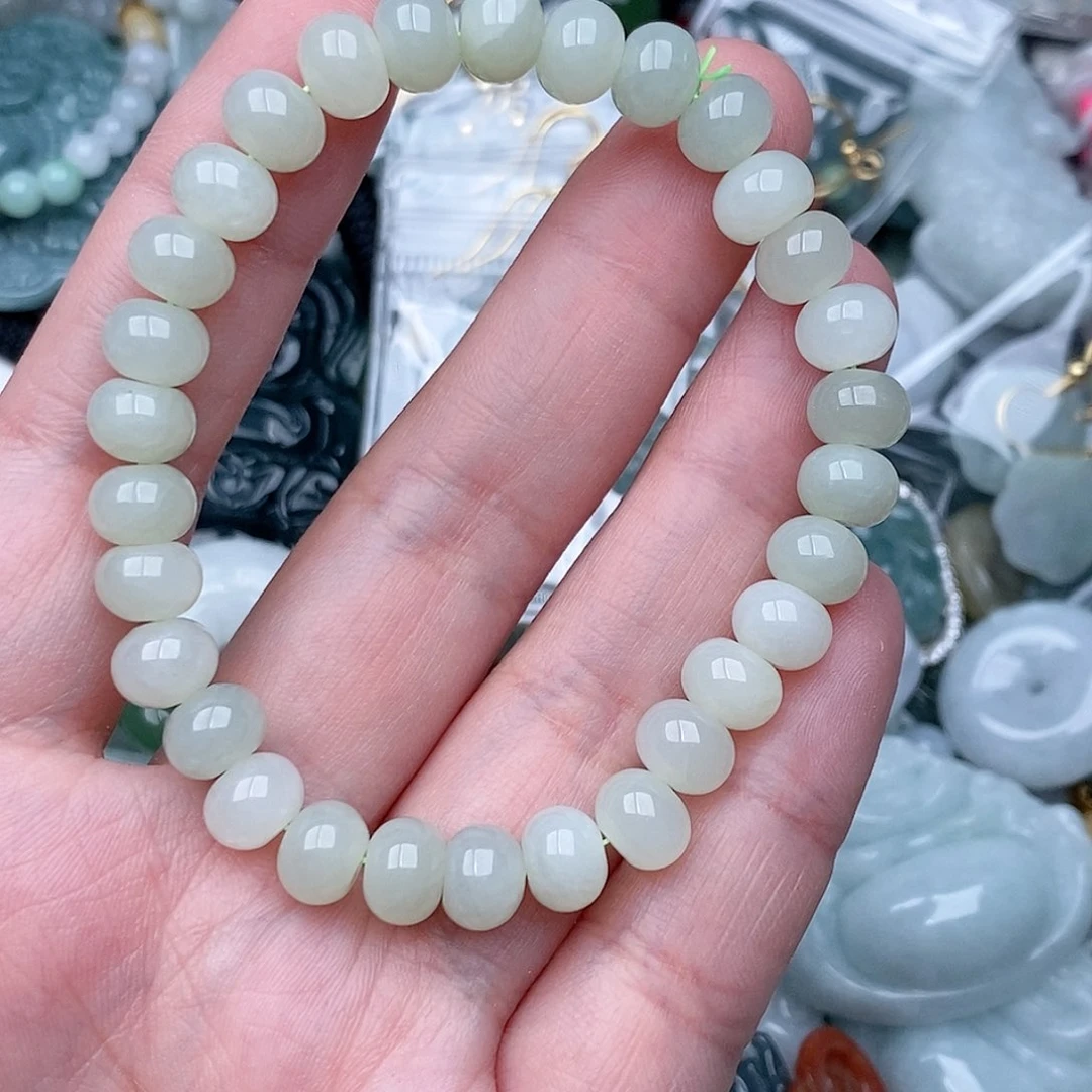 *****和田玉未镶嵌颈饰