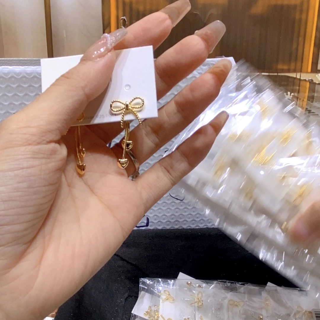 铁合金琉璃合金蝴蝶结很火