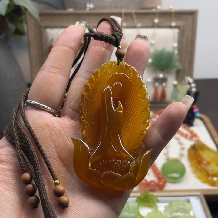 蛇纹石玉吊坠未镶嵌艺*