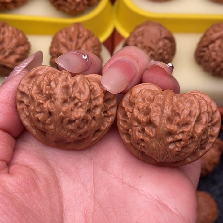 文玩核桃把件38全品宫灯