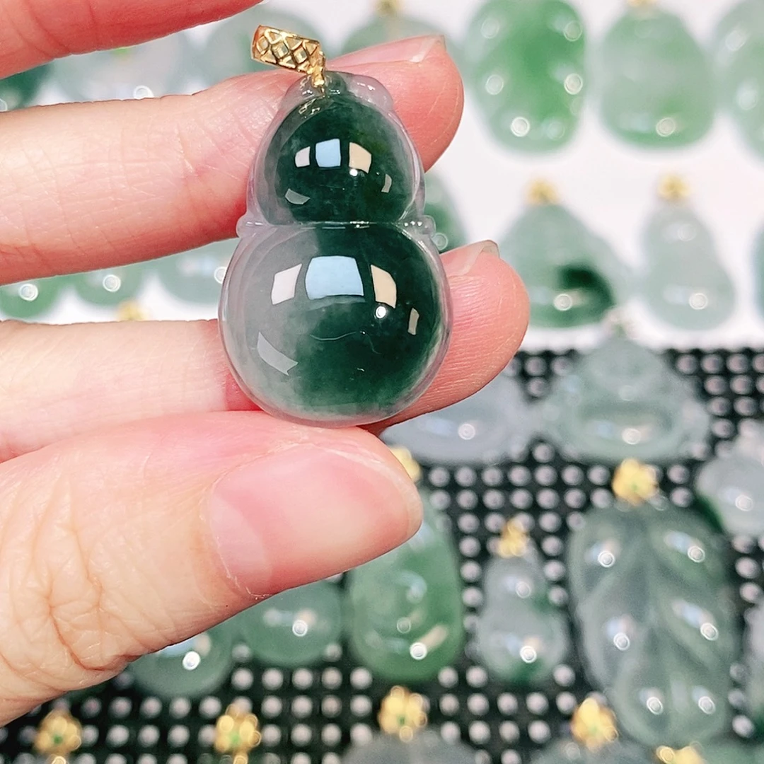 翡翠18K金镶嵌项链