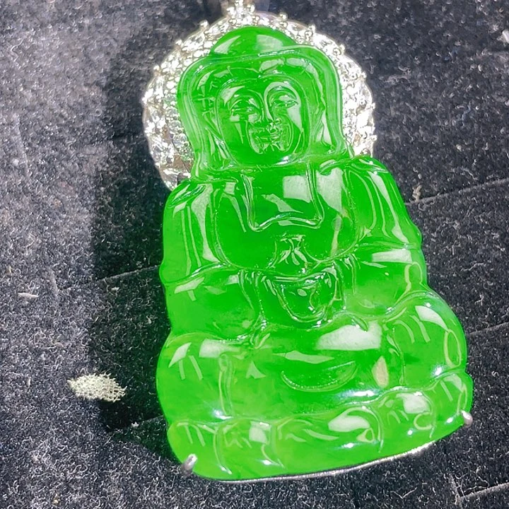 翡翠未镶嵌颈饰26，