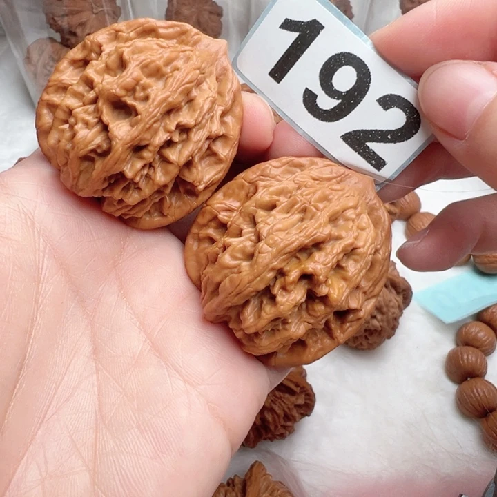 文玩核桃吊坠文玩192