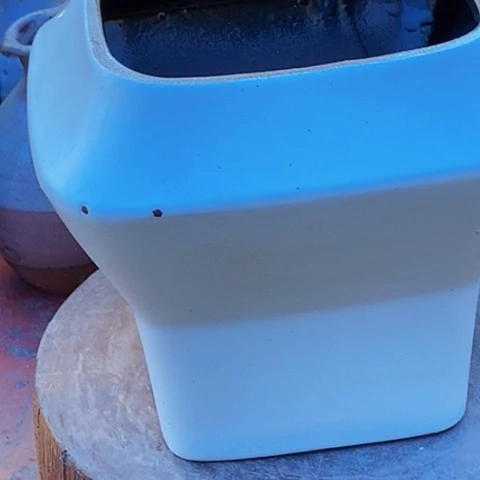 紫砂花盆口15.5高度17外贸方瑕疵