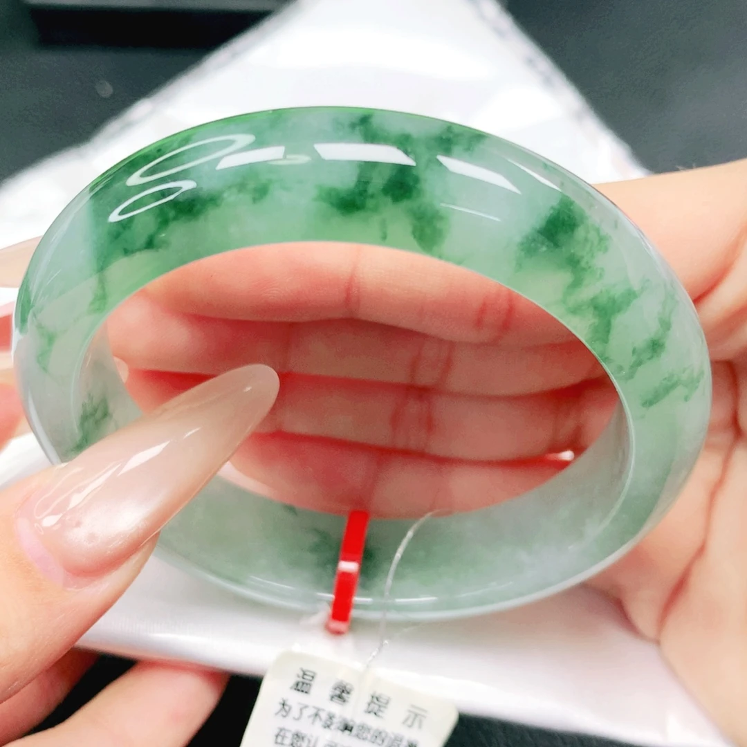 翡翠未镶嵌手镯57