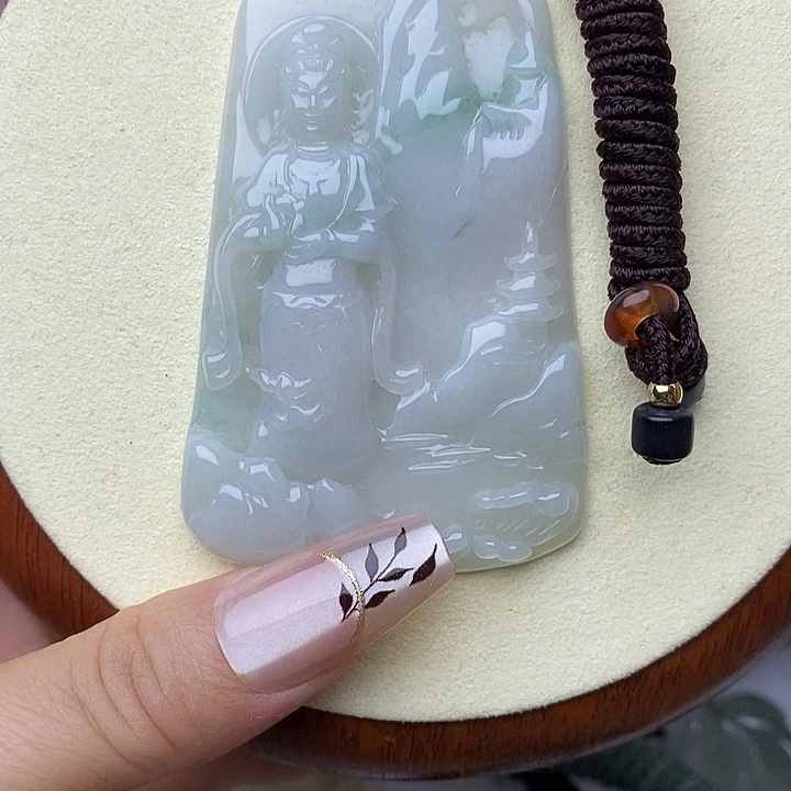 颈饰未镶嵌翡翠观音