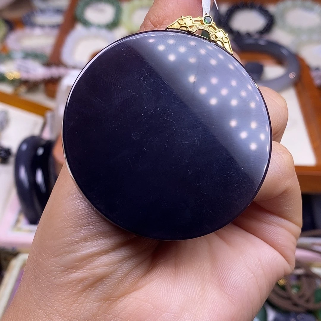 颈饰未镶嵌和田玉毕业级老坑料高冰浓烟紫金镶圆牌