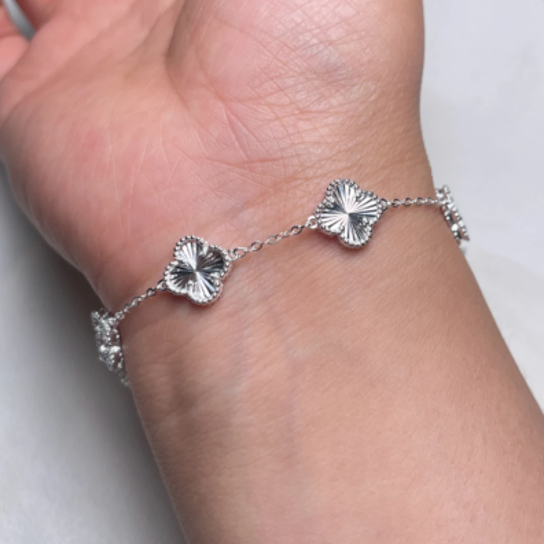 足银手链 足银990〔四叶草手链〕镭射轻奢时尚百搭经典精致银色双面