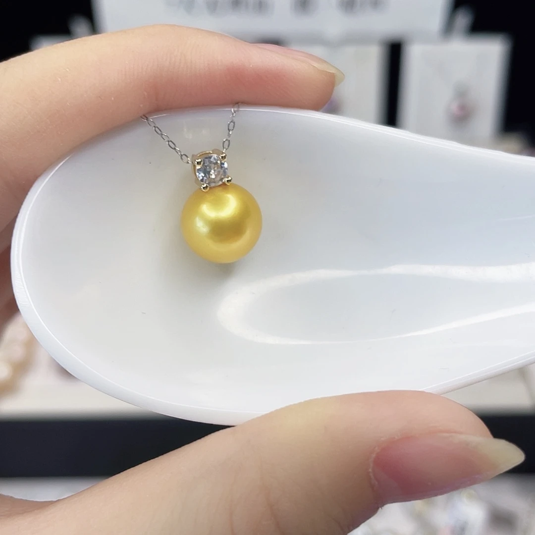 淡水珍珠合金吊坠(赠链)