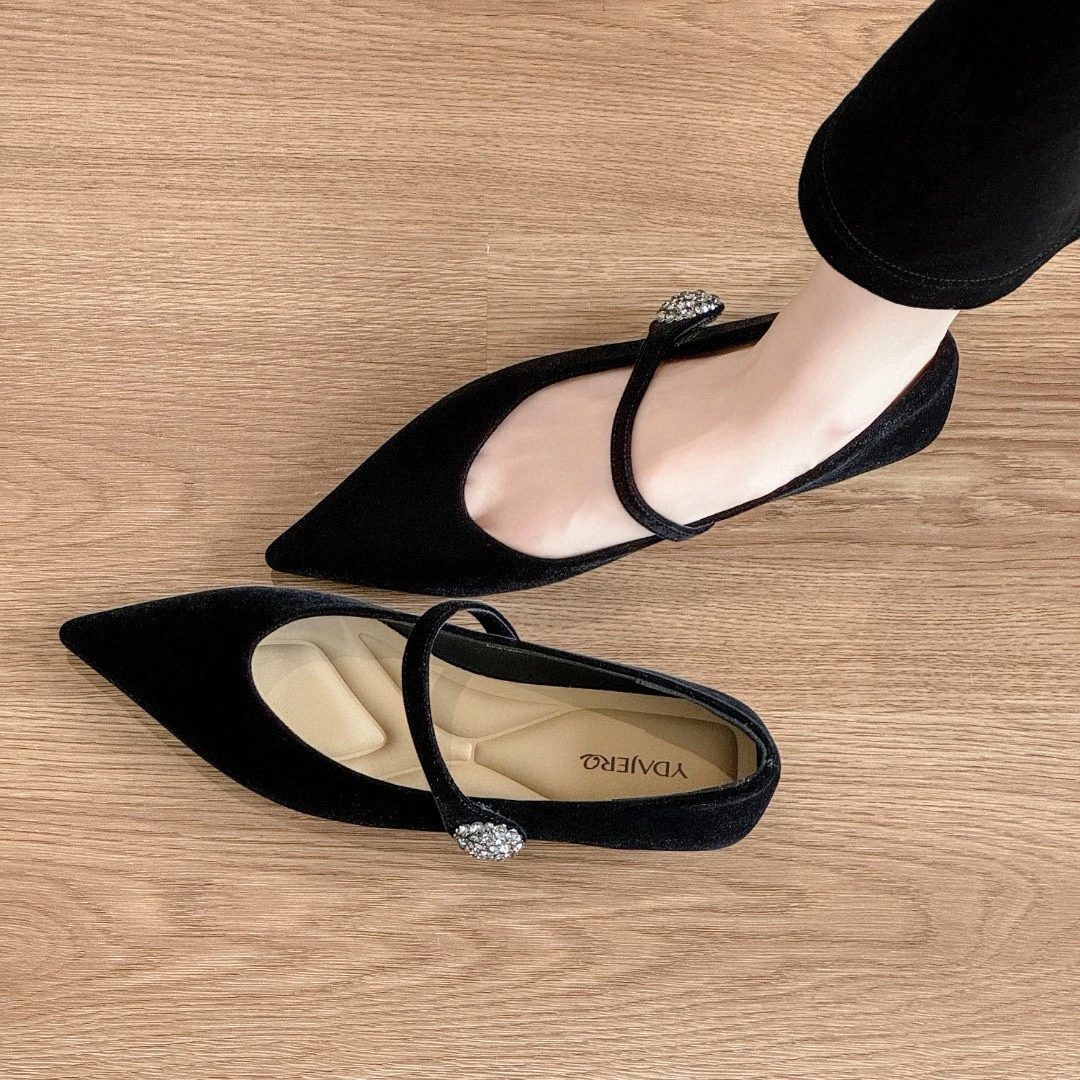 Y1350浅口秋季纯色尖头平跟单鞋平底女鞋气质法式百搭复古黑色