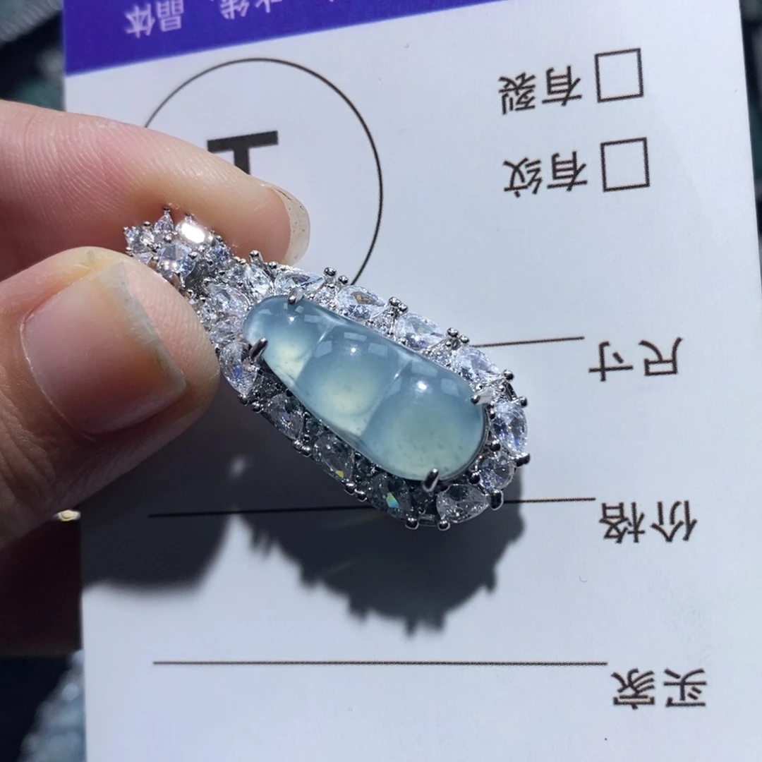 վ***无翡翠未镶嵌颈饰翡翠