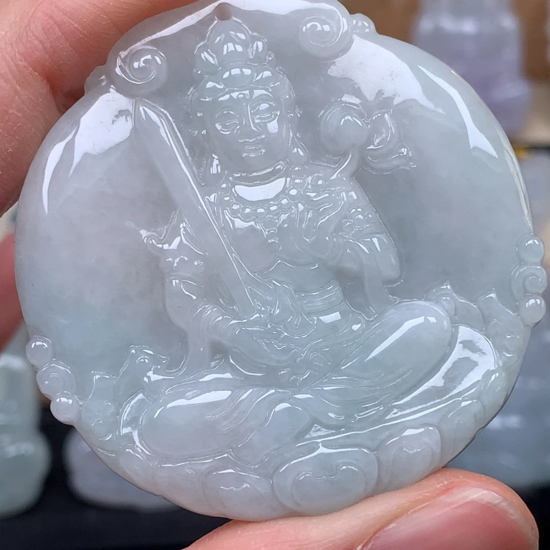 翡翠未镶嵌颈饰虚空藏菩萨