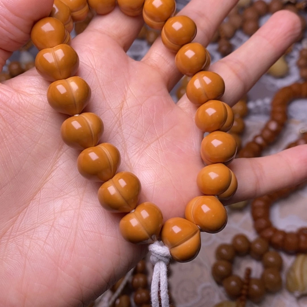 把件猴头核桃柯基屁桃高定