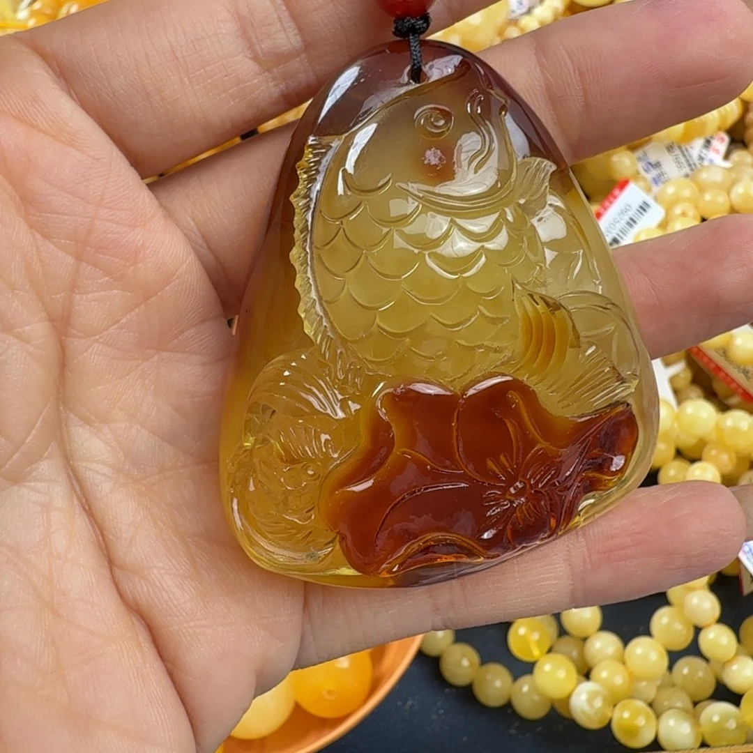 琥珀未镶嵌珠宝奇石