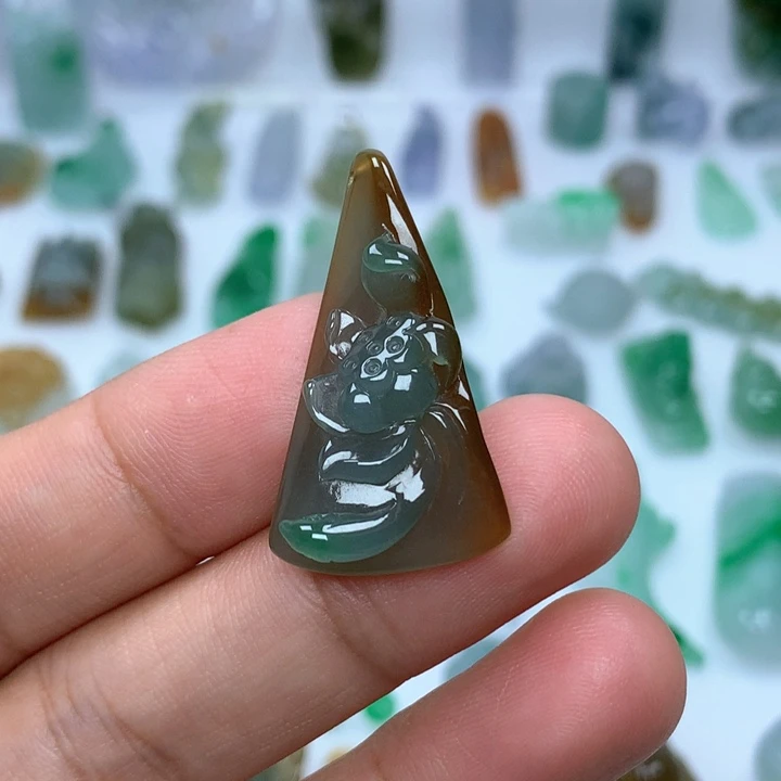 翡翠未镶嵌吊坠(不含链)