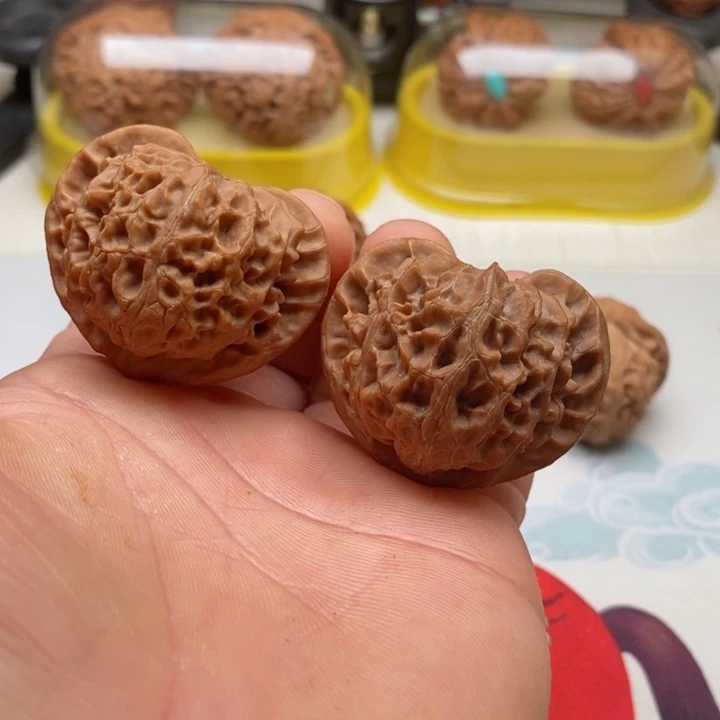 文玩核桃吊坠D***G42全品宫灯