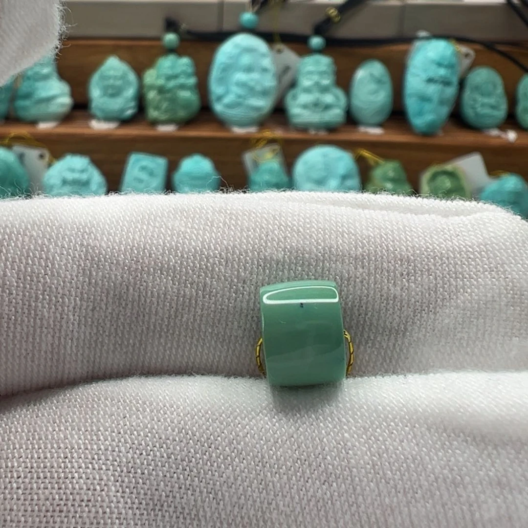 绿松石未镶嵌直切珠8.3mm