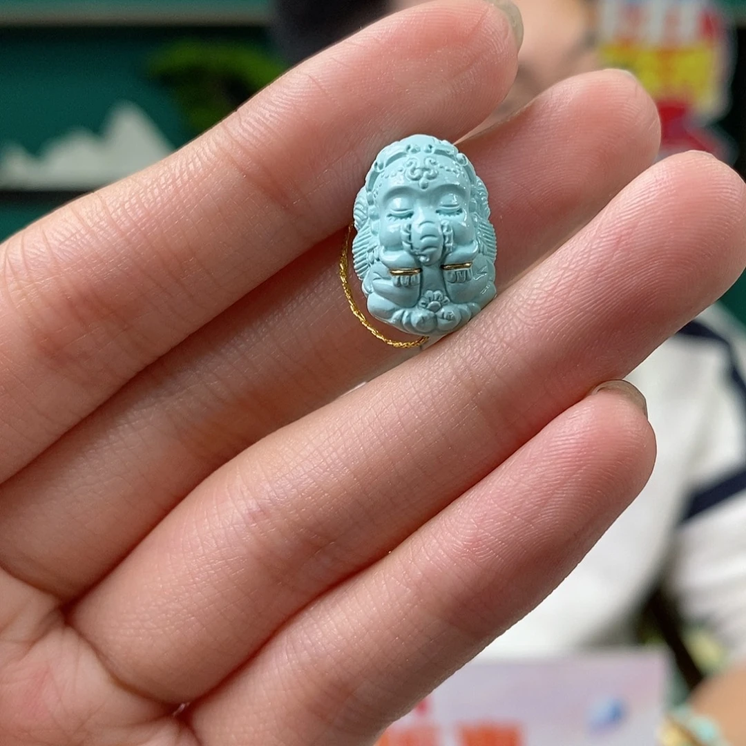 绿松石未镶嵌珠宝奇石