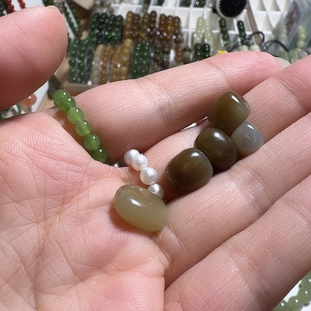 和田玉未镶嵌手链