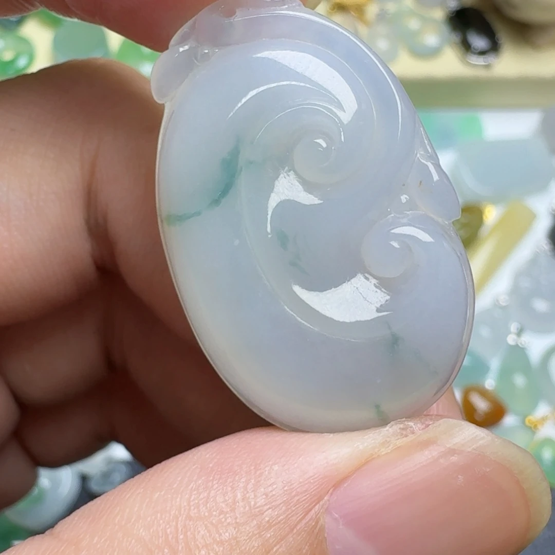 颈饰未镶嵌翡翠如意
