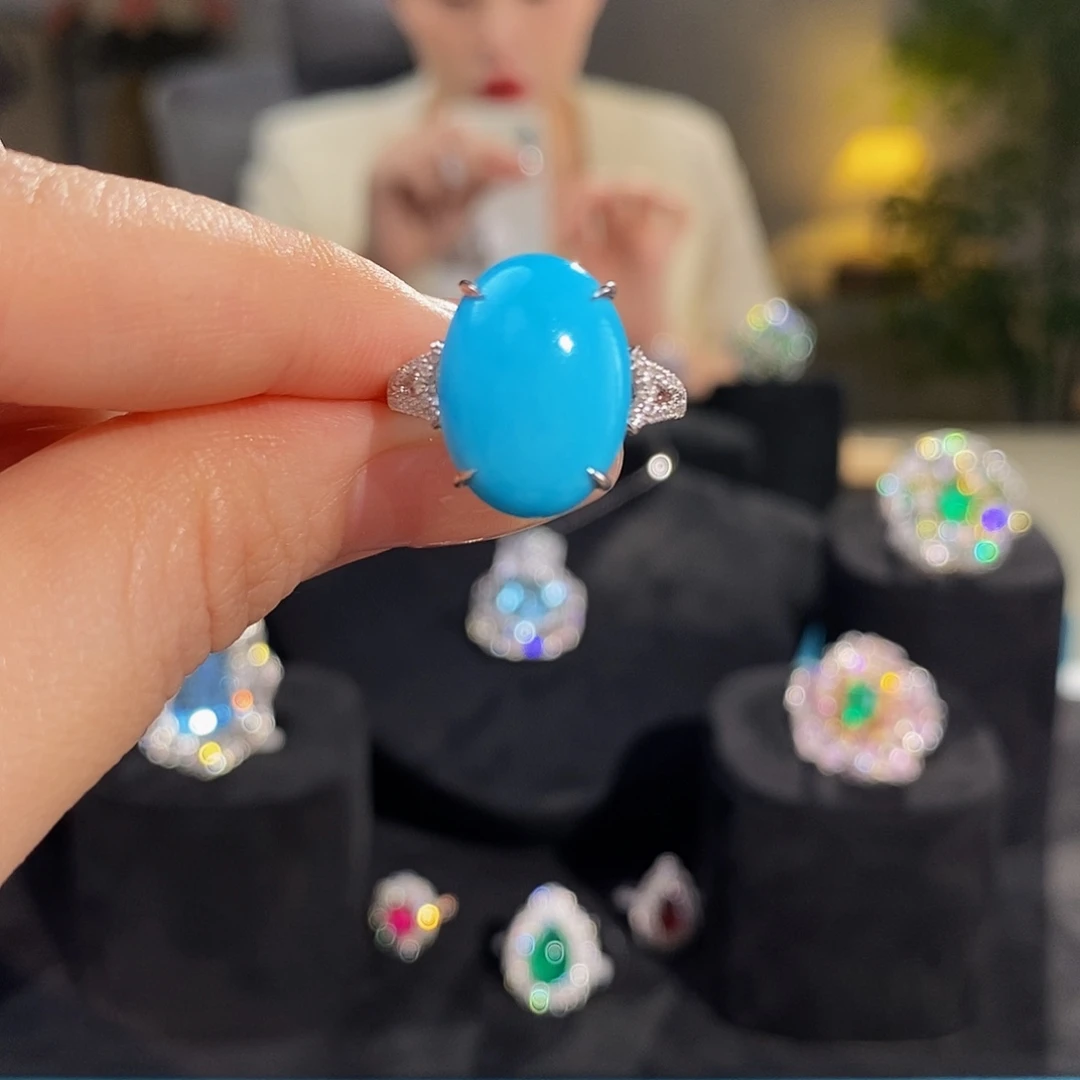 绿松石18K金镶嵌戒指6.51ct