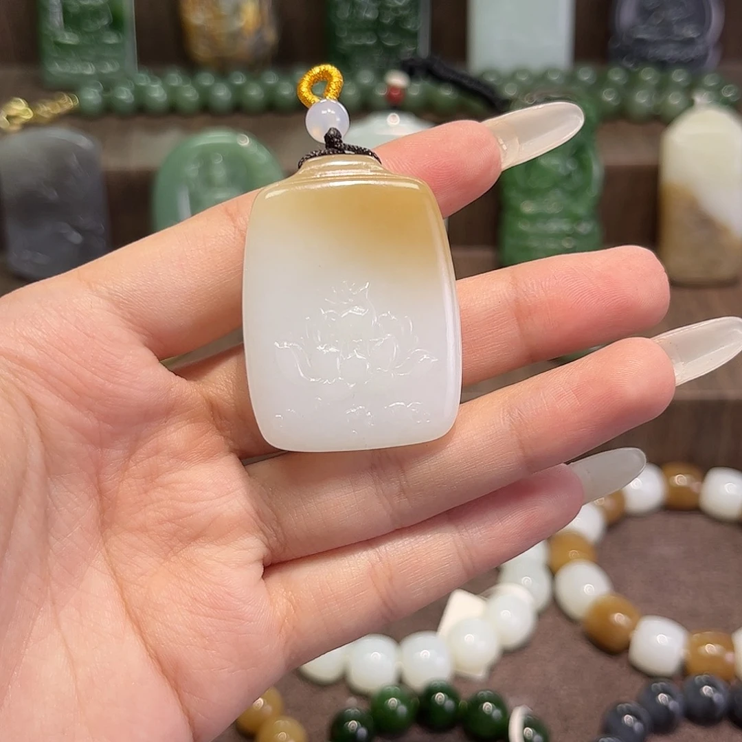 和田玉未镶嵌手串