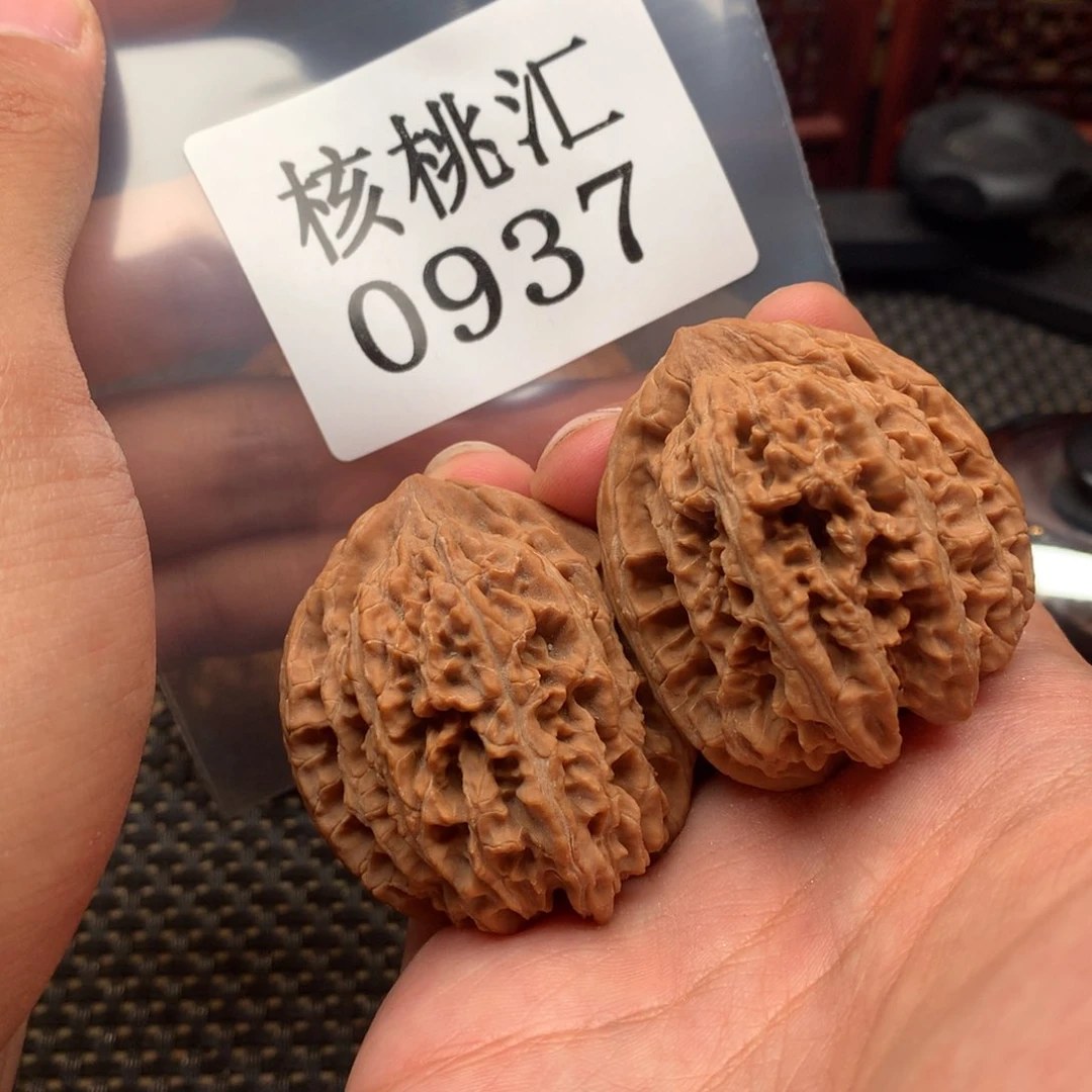 文玩核桃吊坠玉麒麟40