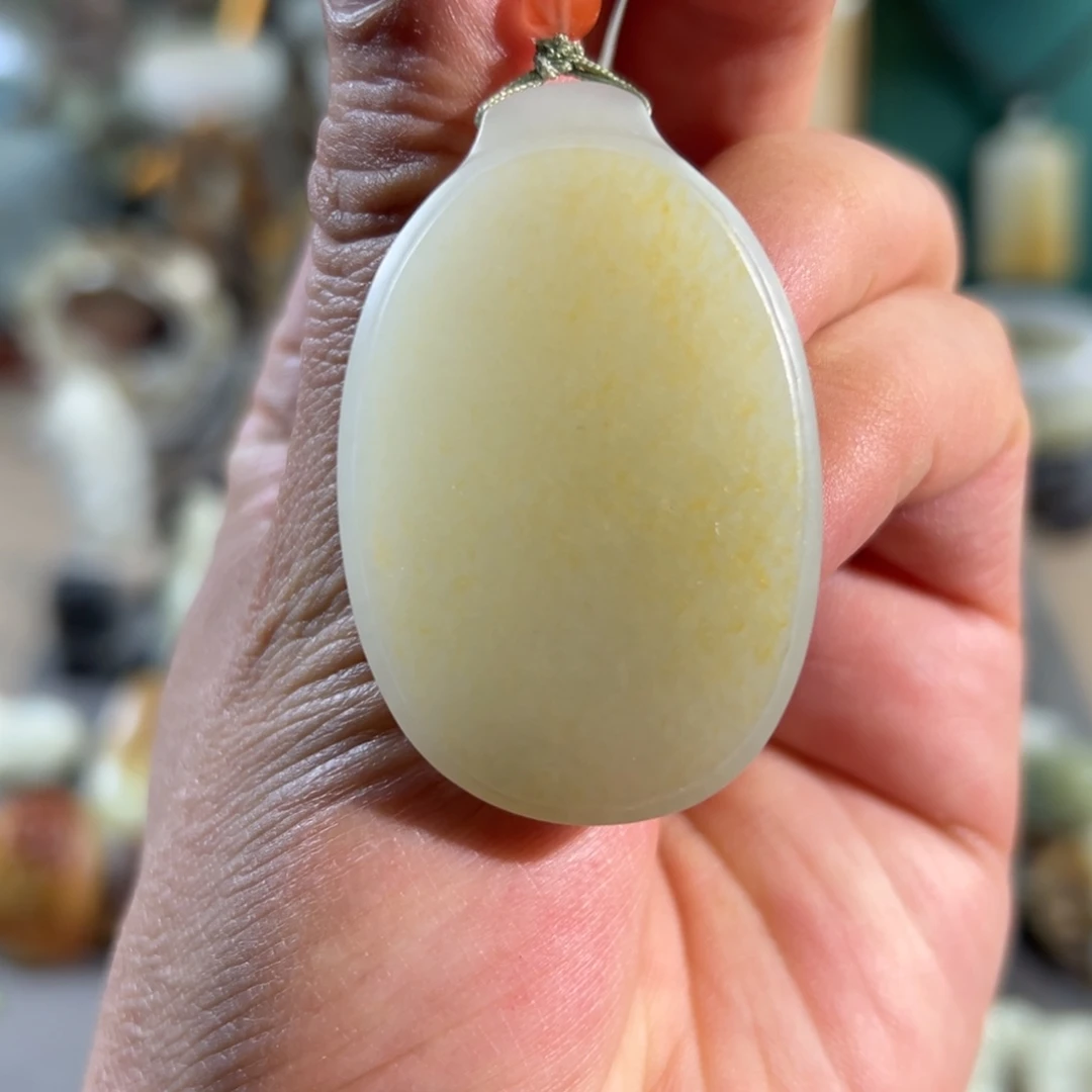 和田玉未镶嵌颈饰真皮真色