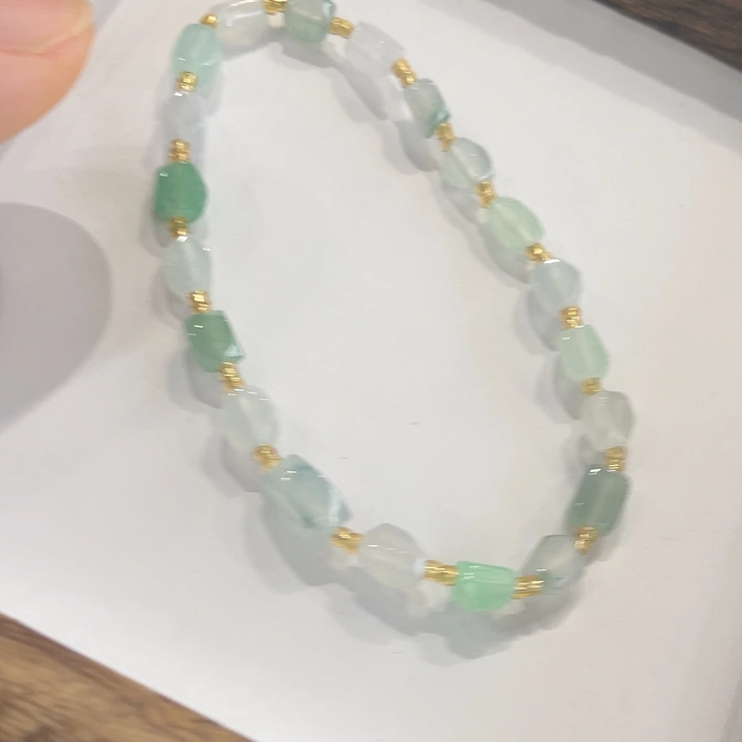 翡翠未镶嵌吊坠(不含链)二*娃