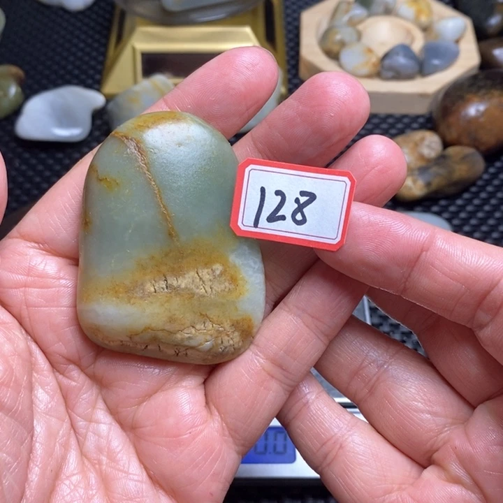 未镶嵌和田玉把件128