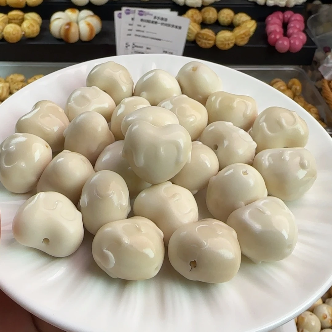 手串菩提根/象牙果微瑕疵白色黄油爱心5颗（2单宠1颗）