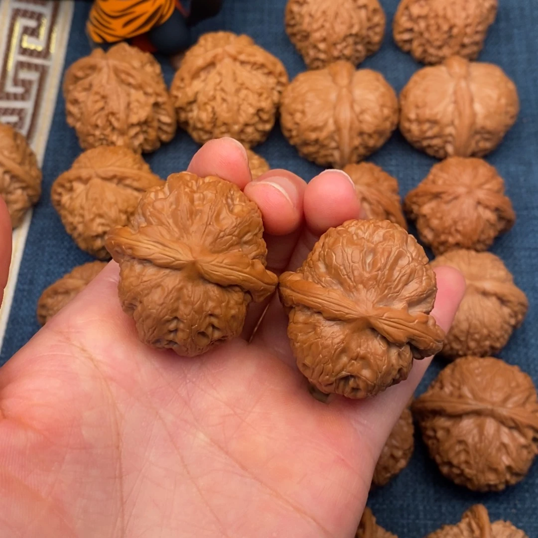 文玩核桃把件39肉元宝