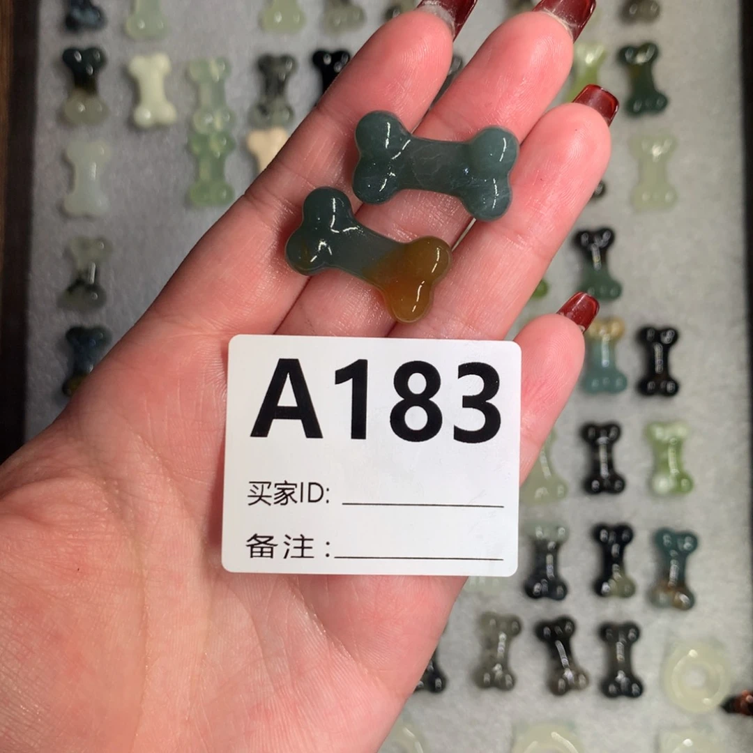 蛇纹石玉颈饰未镶嵌?****y