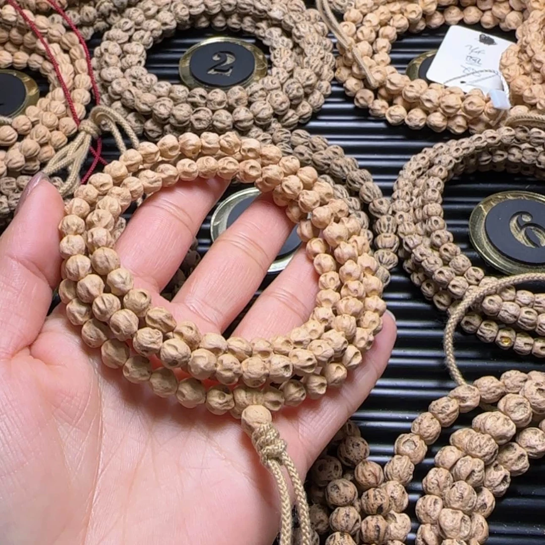 【闪购商品】柏香籽/百香籽吊坠～