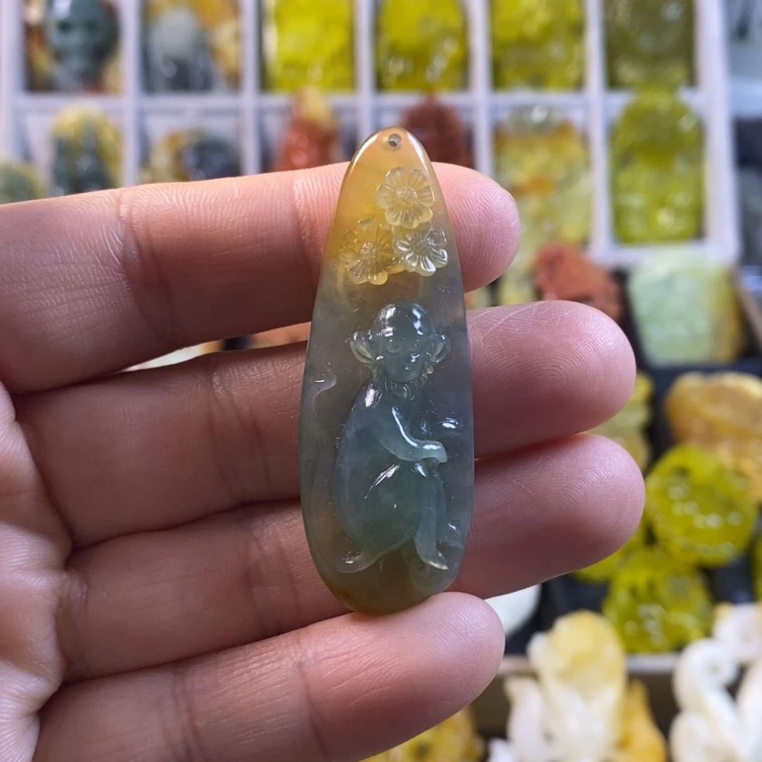 合金蛇纹石玉颈饰