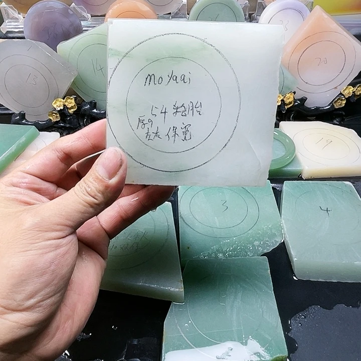 【闪购商品】定制石英质玉（天山翠）M****i加工定制