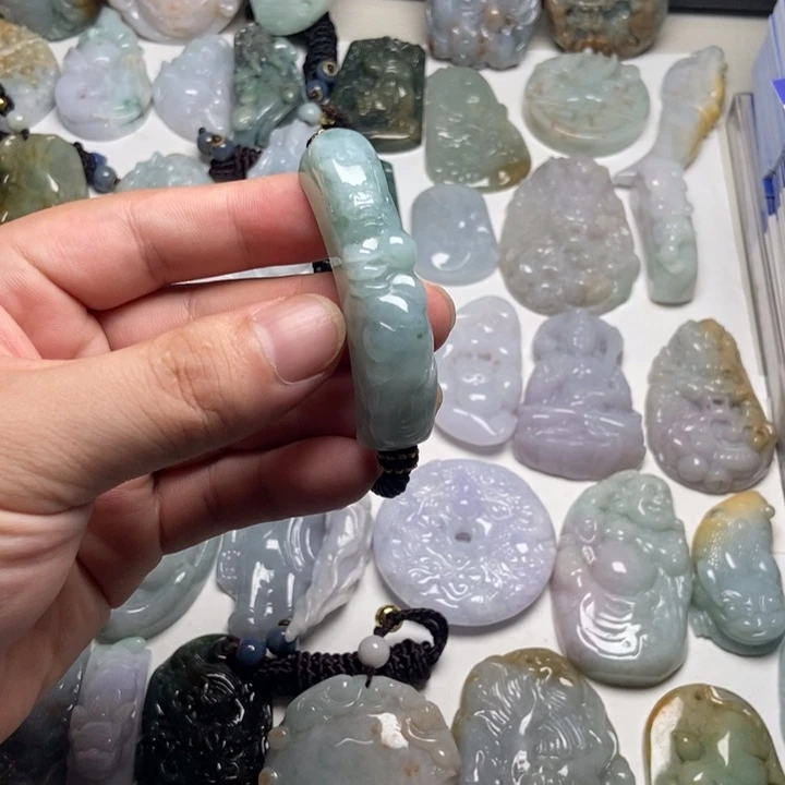 颈饰未镶嵌翡翠龙牌79