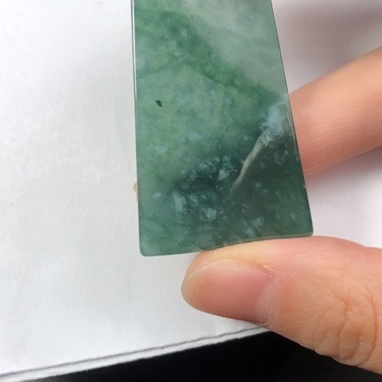 翡翠未镶嵌颈饰缅甸A货，每天下午1点半开播