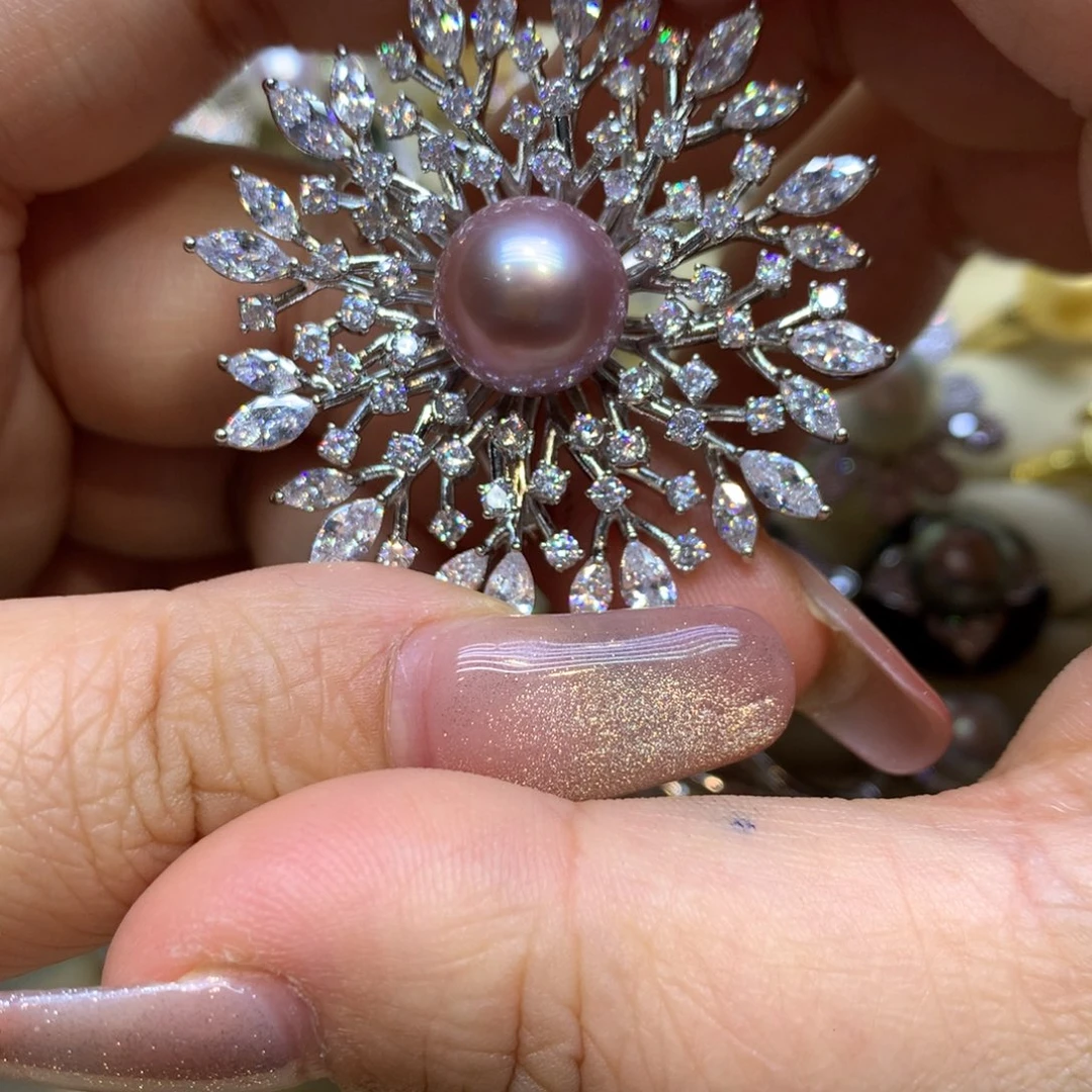 未镶嵌胸饰淡水珍珠