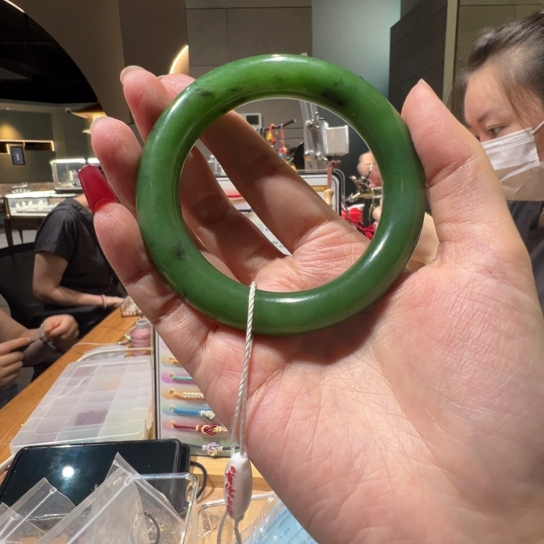 【闪购商品】和田玉未镶嵌颈饰柿***?