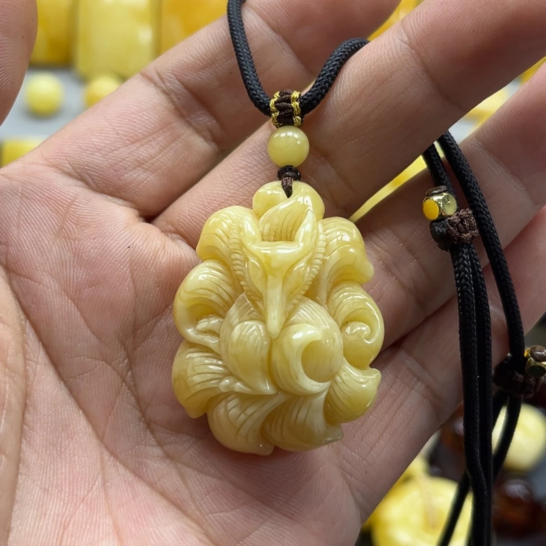 蜜蜡未镶嵌珠宝奇石