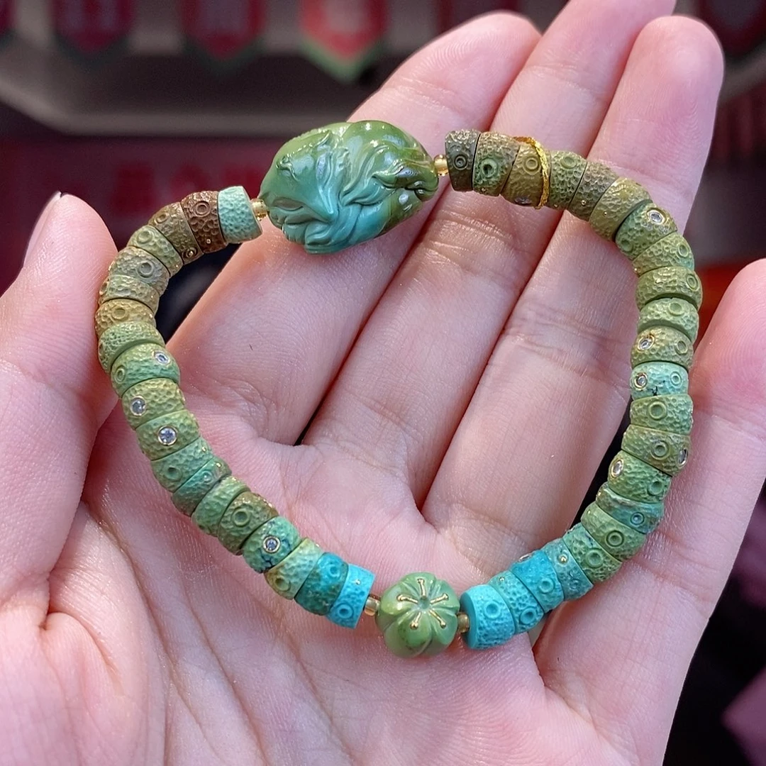 未镶嵌绿松石珠宝奇石