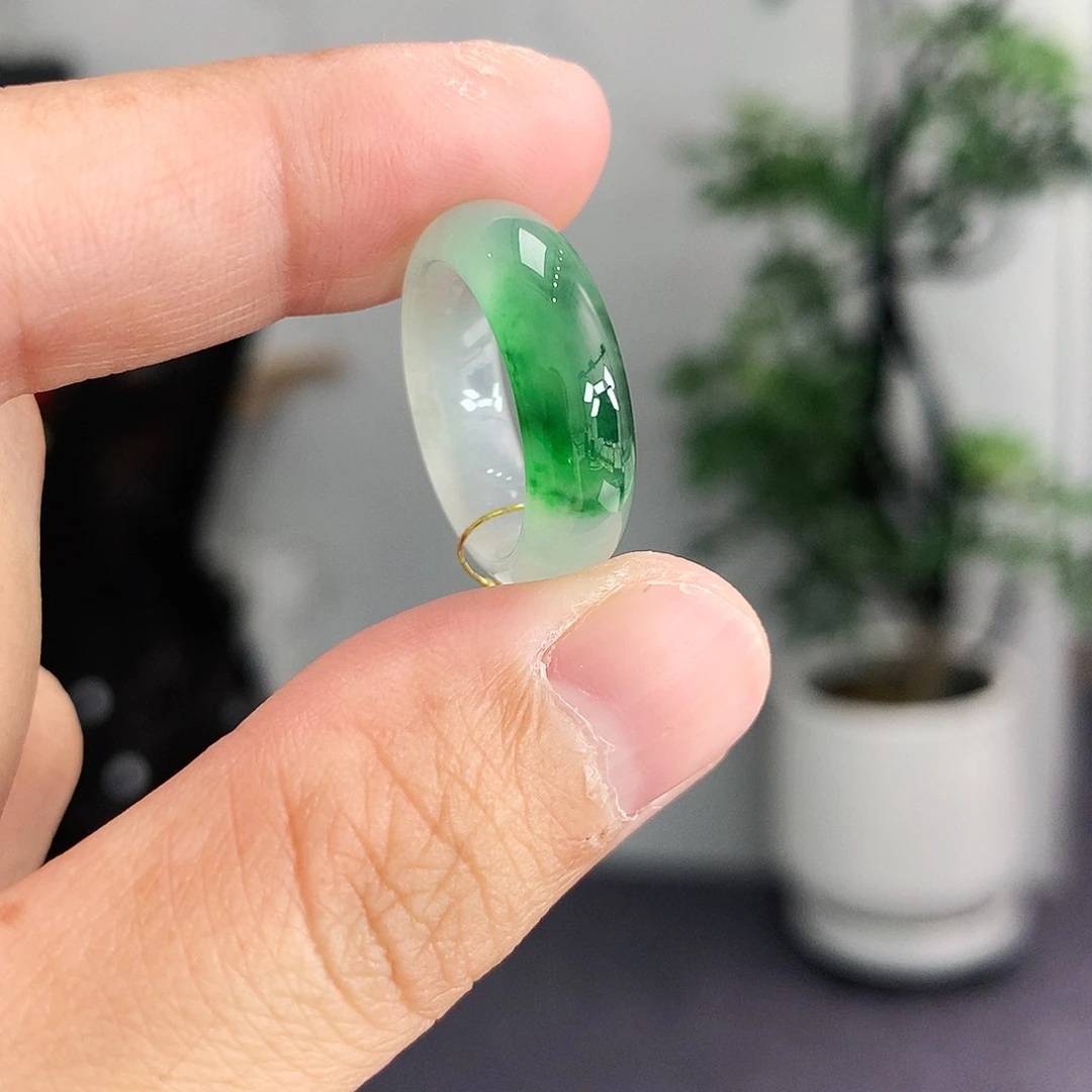 翡翠未镶嵌戒指8号