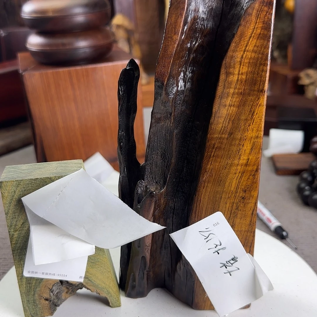 大果紫檀（缅甸花梨）塔*