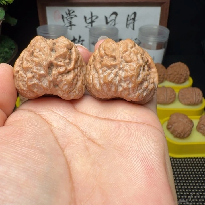 文玩核桃吊坠蛤蟆头39尺39.6克