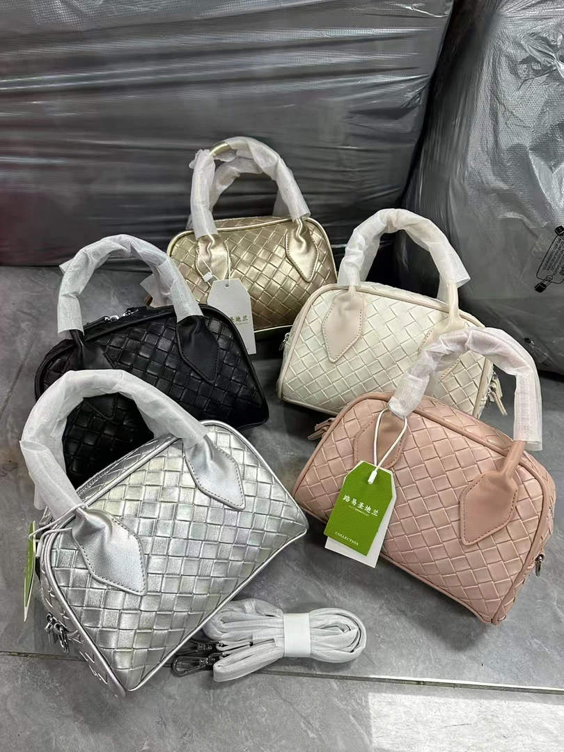 0112-0150时尚百搭休闲小众斜挎单肩包